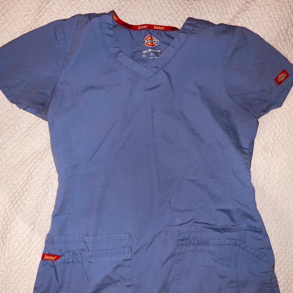 Scrub top